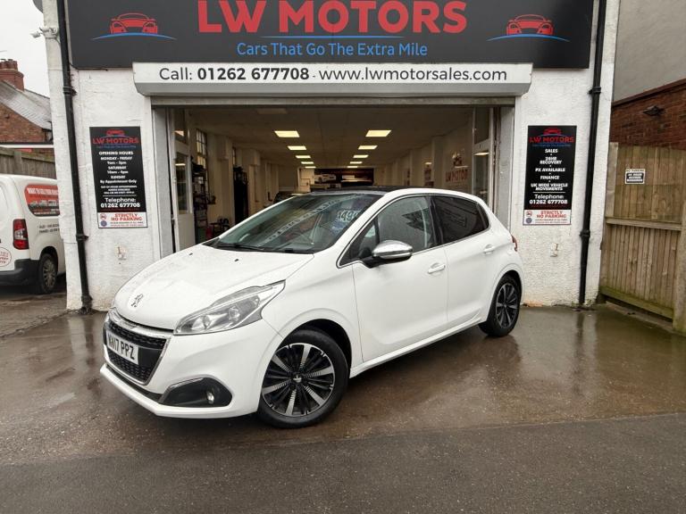 2017 Peugeot 208 1.2 PureTech Allure Premium 5dr HATCHBACK Petrol Manual