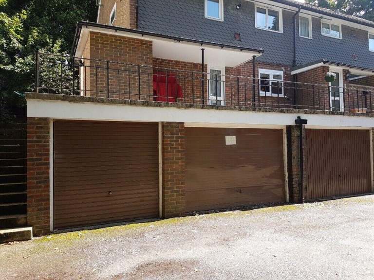 Garage/Parking/Storage to rent: Beechfield Road (Greenhill Court) Hemel, HP1 1PJ, EXTRA WIDE