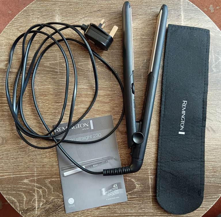 Remington Ceramic Straight Slim 230 Hair Straighteners (S3500)