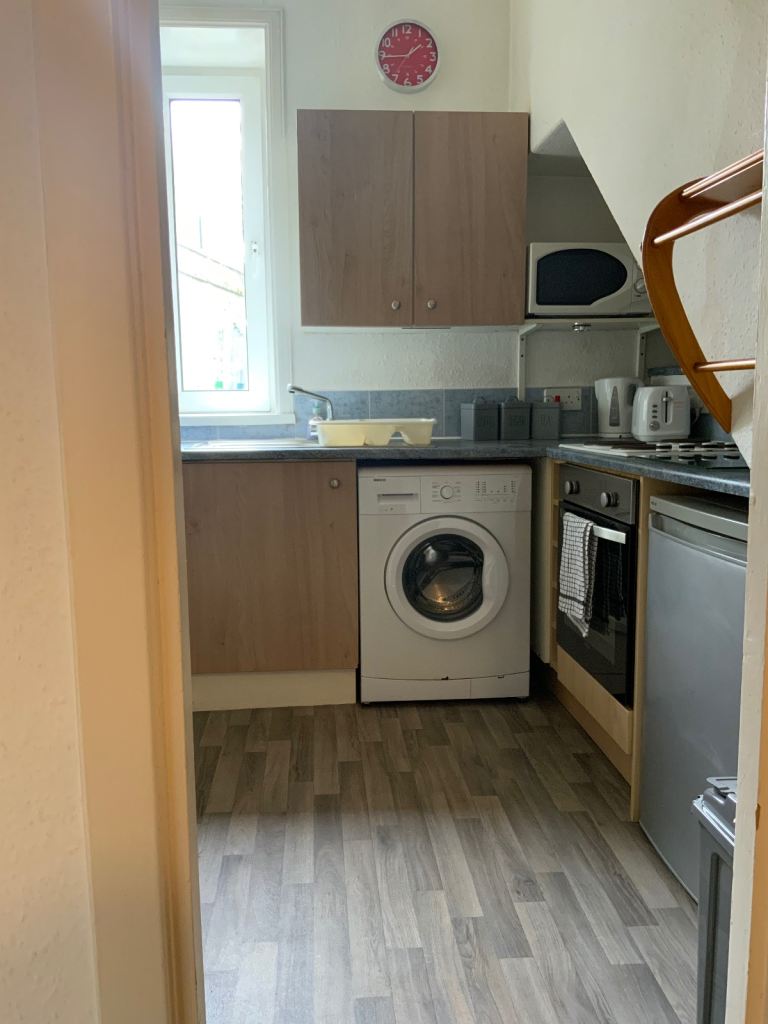 Ground floor, Urquhart road, City Centre