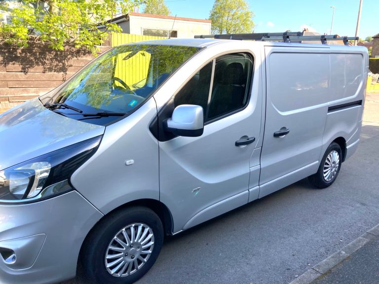 VAUXHALL VIVARO SPORTIVE Cdti swb van