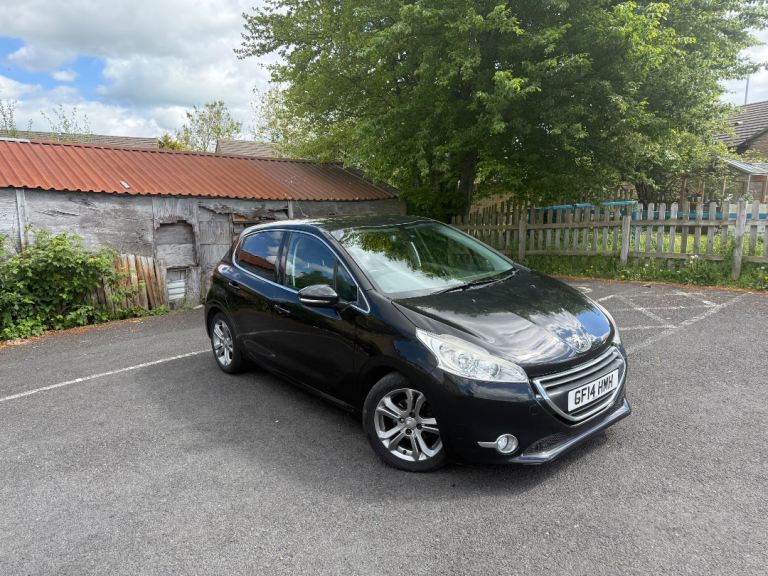 Peugeot, 208, Hatchback, 2014, Manual, 1199 (cc), 5 doors