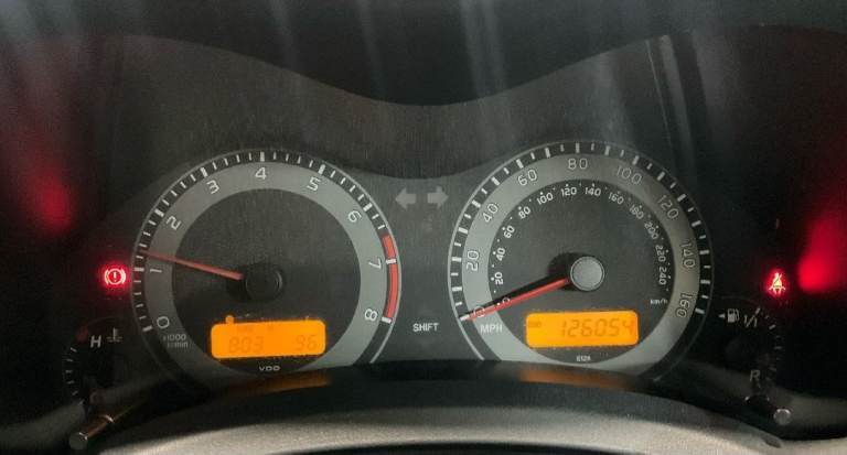 Toyota auris petrol 2011 1.6 5 doors ulez compliant 