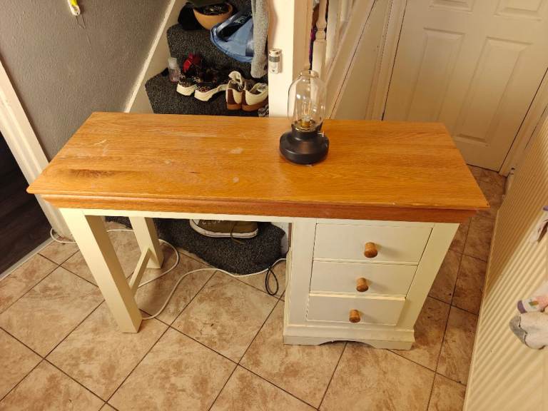 Oak furniture lane desk and stool