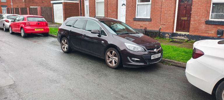 Vauxhall, ASTRA,SRI Estate, Automatic 1598 (cc), 5 doors