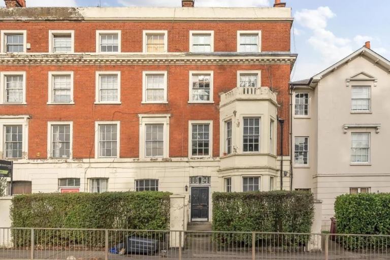 2 bed apartment for rent RG1 central Reading available now!