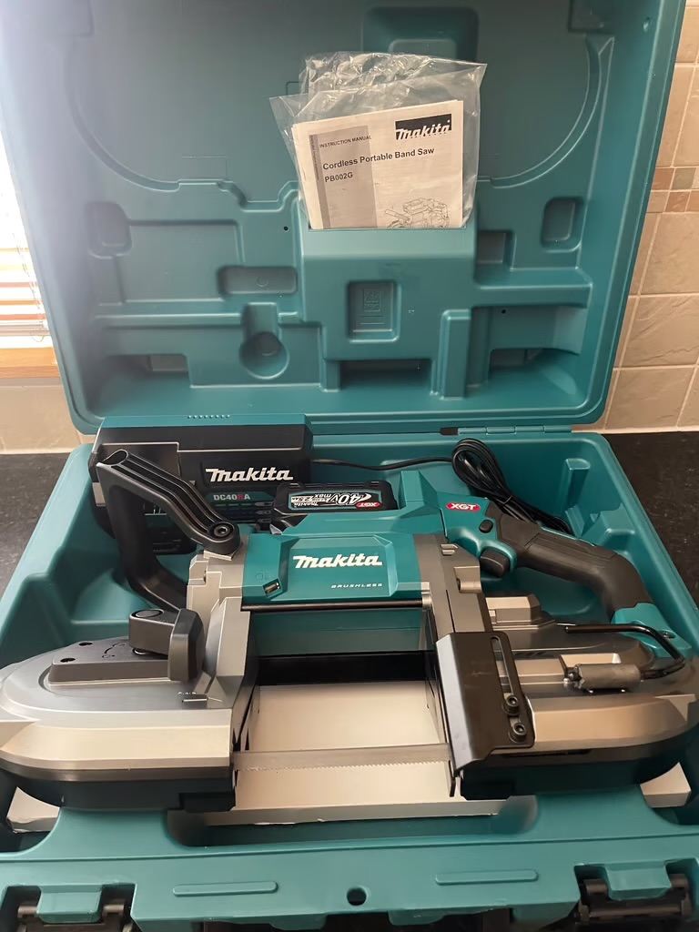 MAKITA bandsaw