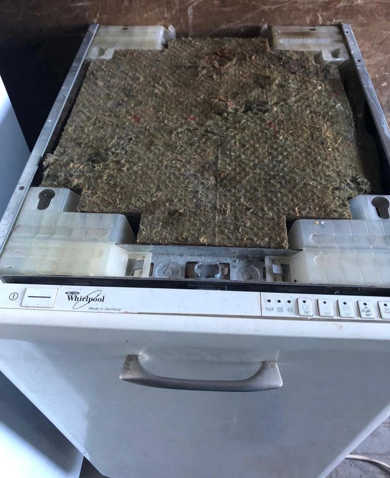 Whirlpool integrated slim line dishwasher 