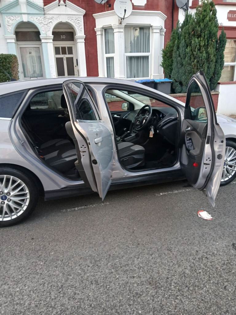 Ford, FOCUS, Hatchback, 2014, Manual, 998 (cc), 5 doors ULEZ comp HPI clear