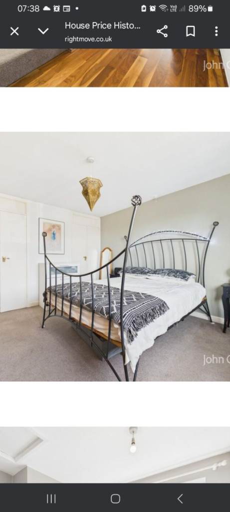 Metal kingsized bed frame 