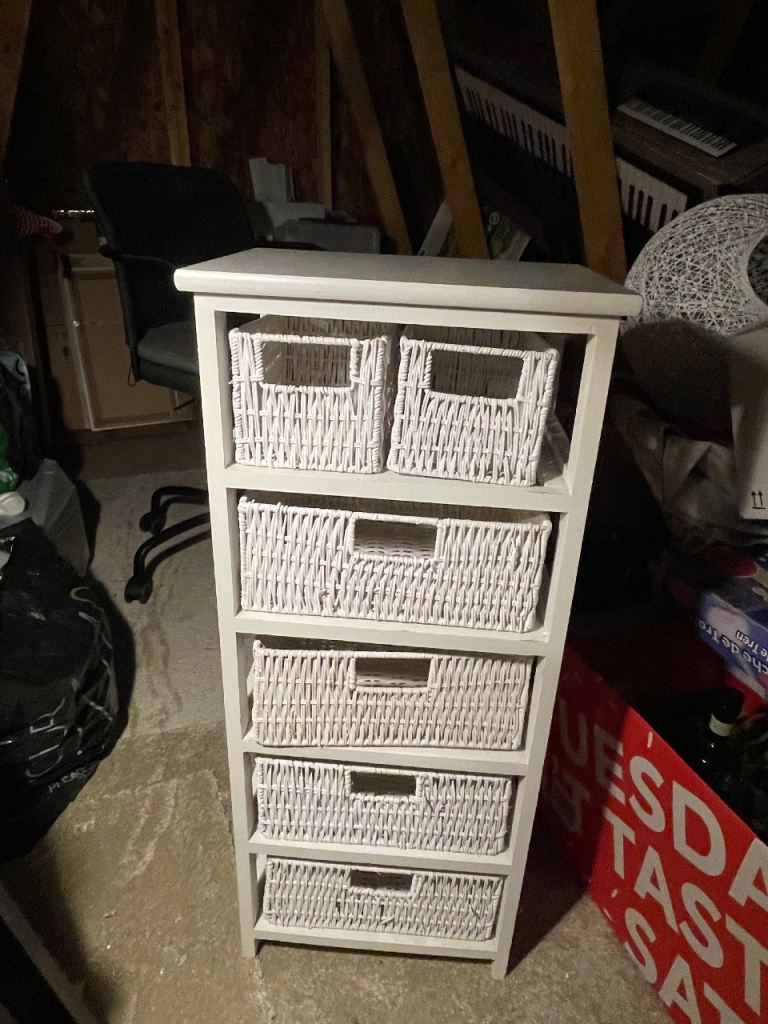White Wooden Storage Unit with Wicker Baskets – Good Condition