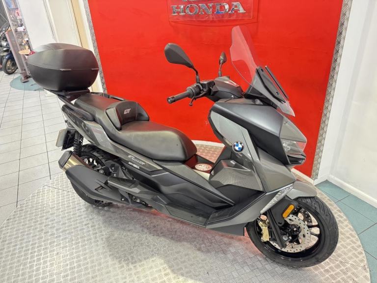 2022 '72' BMW C400 GT 