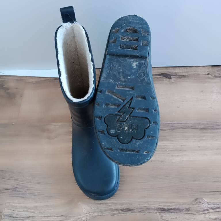Kids dark blue Wellies with Fleece Lining - Size 12 Good Condition
