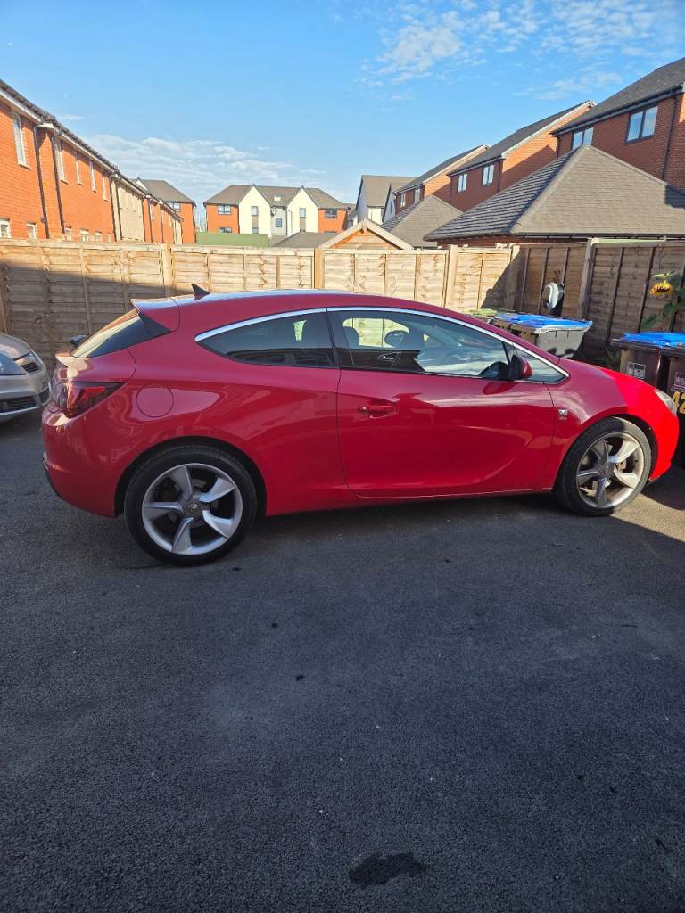 Vauxhall, ASTRA GTC, Hatchback, 2012, Manual, 1956 (cc), 3 doors