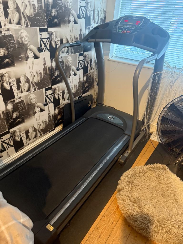 🏃‍♀️ Horizon T4000 Premier Folding Treadmill – Excellent Condition 🏃‍♂️