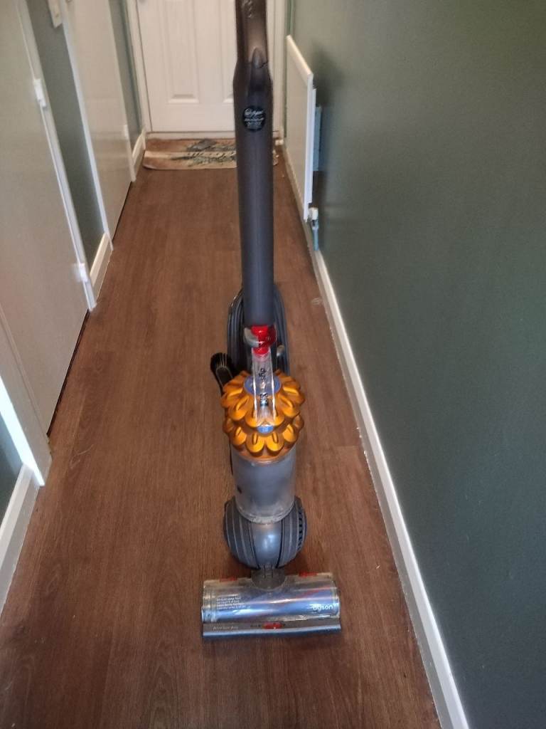 Dyson DC50 Vacuum Cleaner – Good Condition
