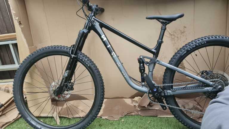 Marin Rift Zone Mountain Bike – Grey, Excellent Condition