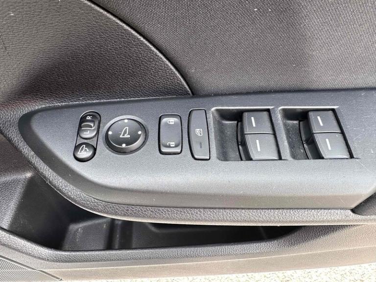 2018 Honda Civic 1.0 VTEC Turbo 126 SR 5dr HATCHBACK PETROL Manual