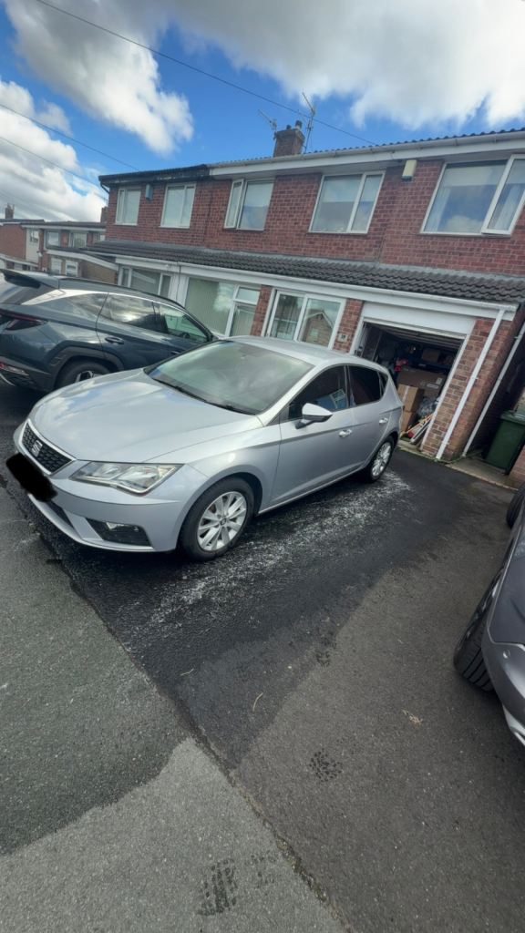 X4 alloys with tyres