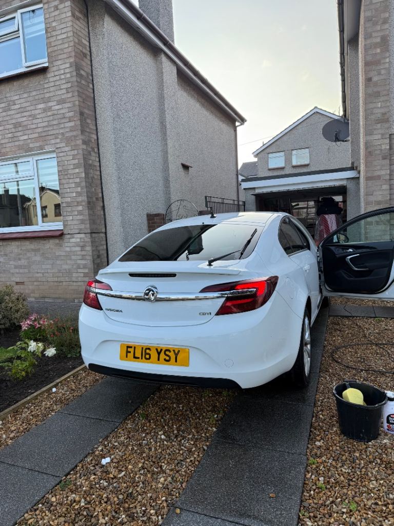 Vauxhall, INSIGNIA, Hatchback, 2016, Manual, 1598 (cc), 5 doors