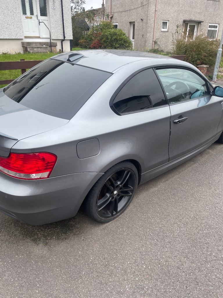 Needs repair BMW, 1 SERIES, Coupe, 2009, Semi-Auto, 1995 (cc), 2 doors