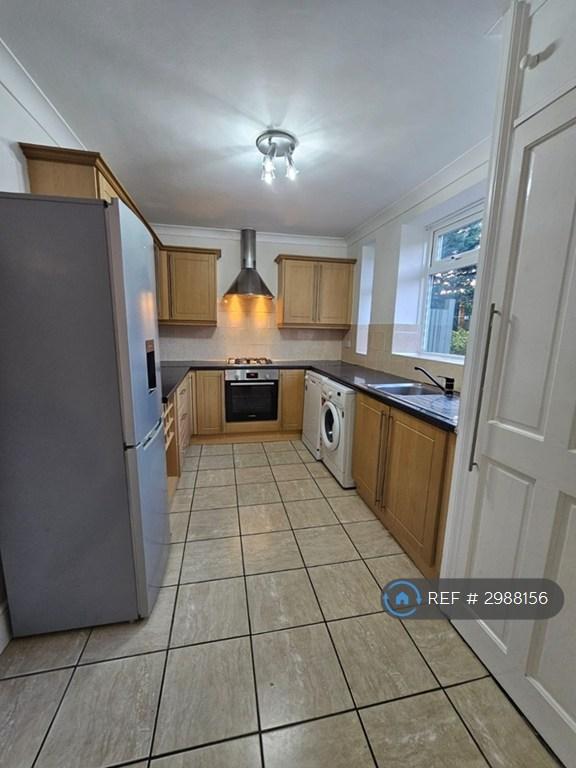 2 bedroom house in Lushes Road, Loughton, IG10 (2 bed) (#2988156)