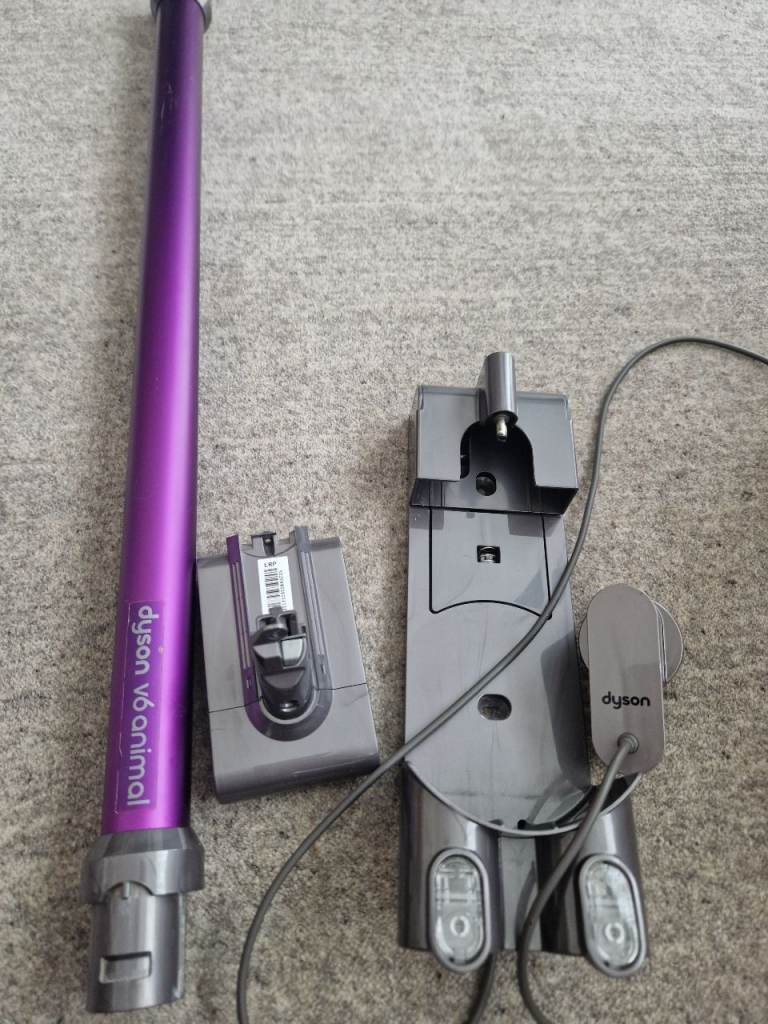 Dyson animal v6/v8 spare parts,including charging cradle and tools,new Dyson battery and lance
