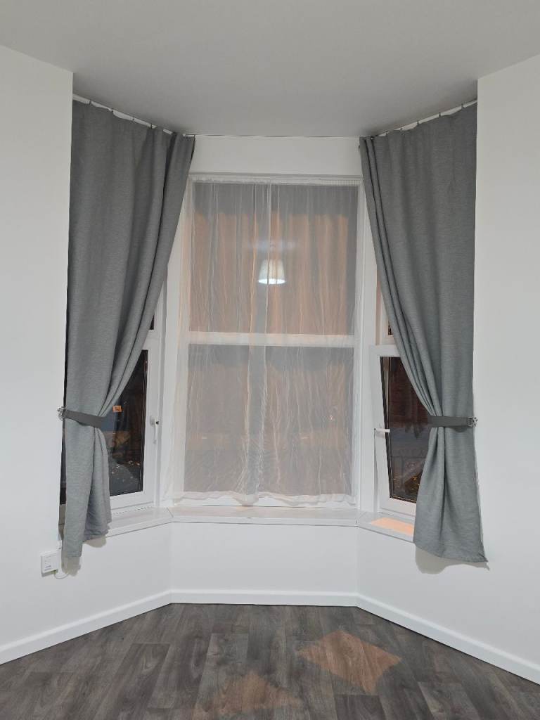 Spacious studio flat in central location 