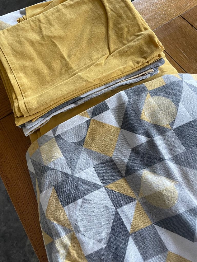 Modern Pattern Bedding Sets - Good Condition