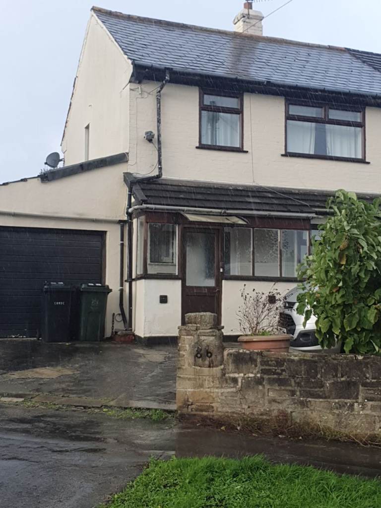 House to Let 