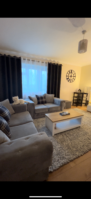 3 + 2 seater Sofa set GOOD CONDITION 