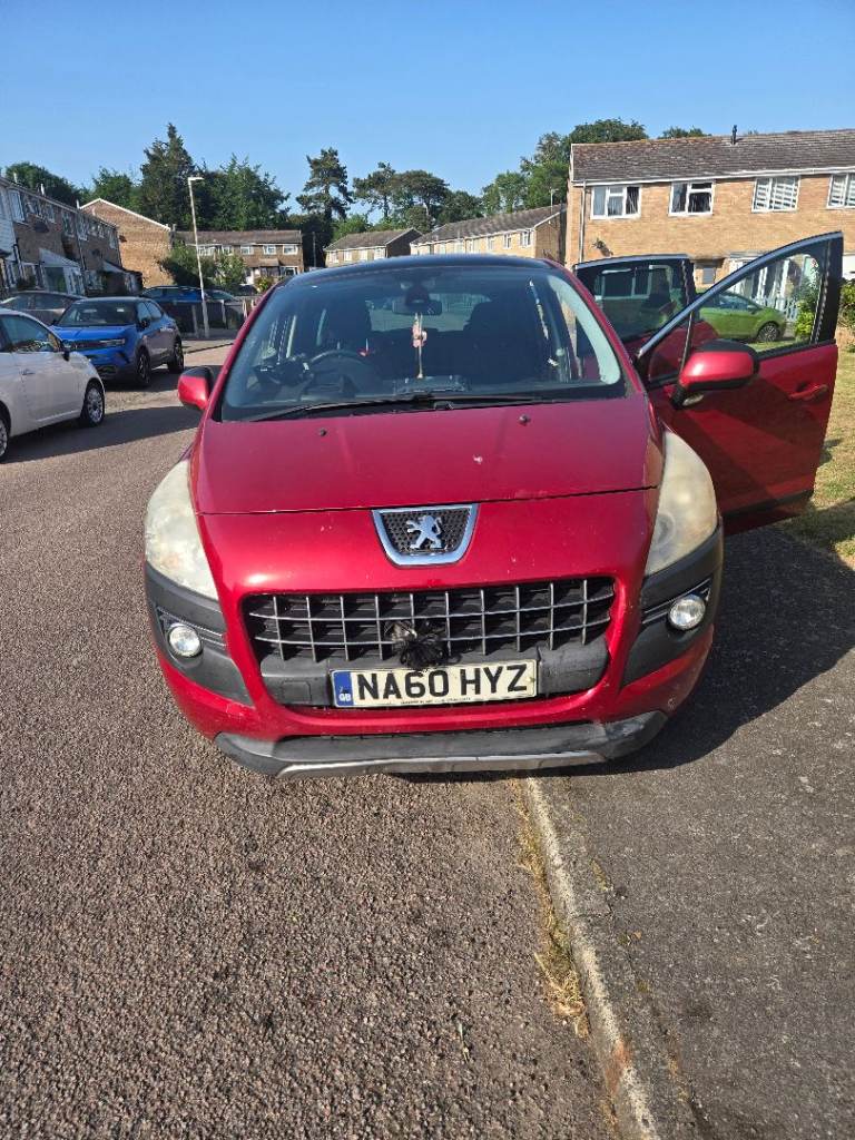 Peugeot, 3008, Hatchback, 2010, Semi-Auto, 1560 (cc), 5 doors