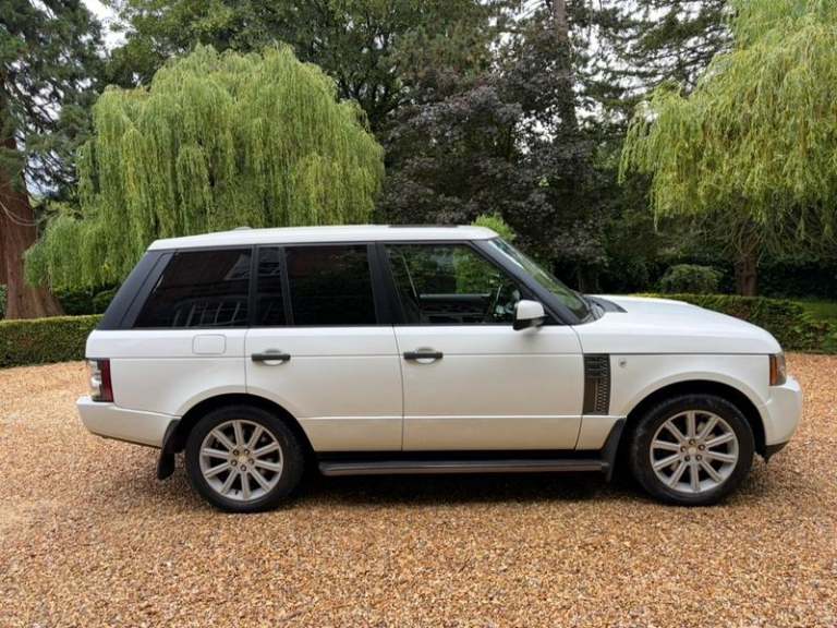2010 Land Rover Range Rover 4.4 TD V8 Vogue SE SUV 5dr Diesel Auto 4WD Euro 5 (313 bhp) Automatic...