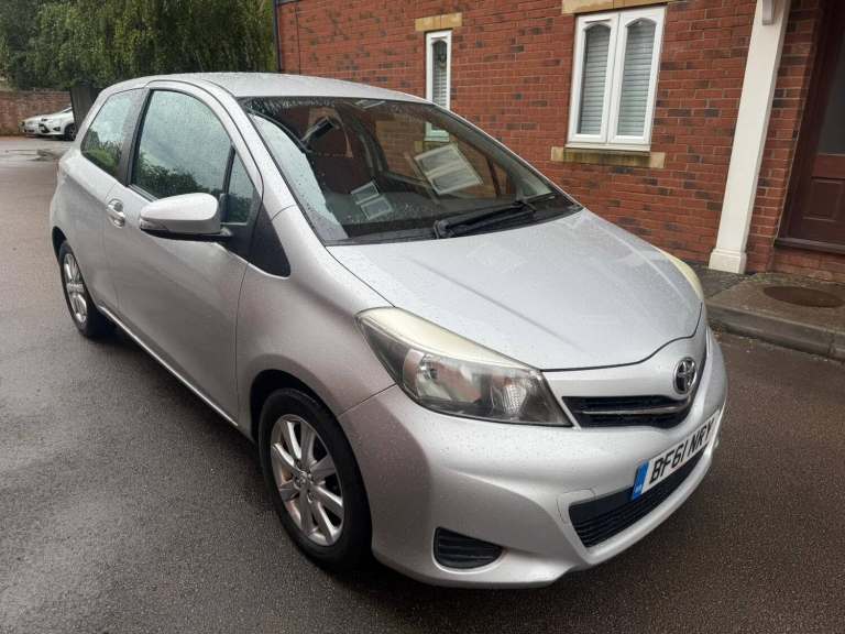 2011 Toyota Yaris 1.33 VVT-i TR 3dr HATCHBACK Petrol Manual