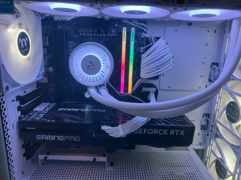 high end gaming PC “READ DESCRIPTION” for specs