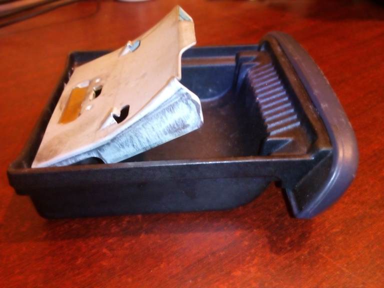  74102-0D010 TOYOTA YARIS FRONT BARE ASHTRAY