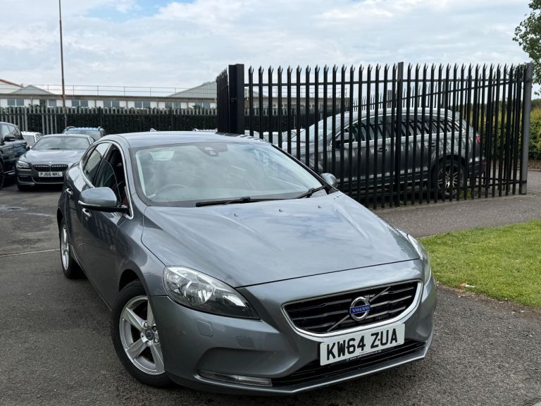 Volvo, V40, Hatchback, 2015, Semi-Auto, 1560 (cc), 5 doors