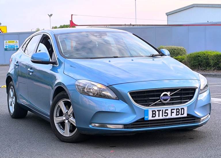 Volvo, V40, Hatchback, 2015, Manual, 1969 (cc), 5 doors
