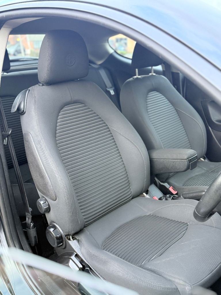 Alfa Romeo, MITO, Hatchback, 2013, Manual, 1368 (cc), 3 doors