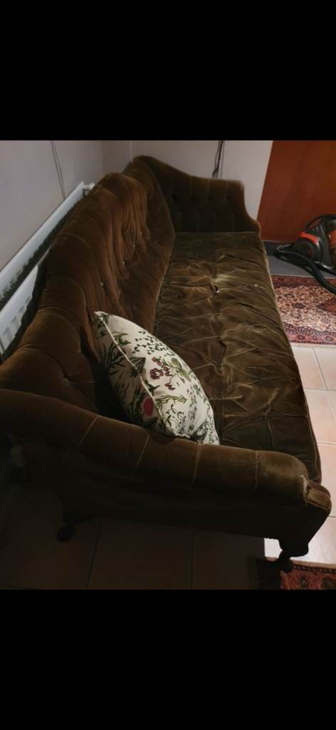 Edwardian/ Victorian Setee. 