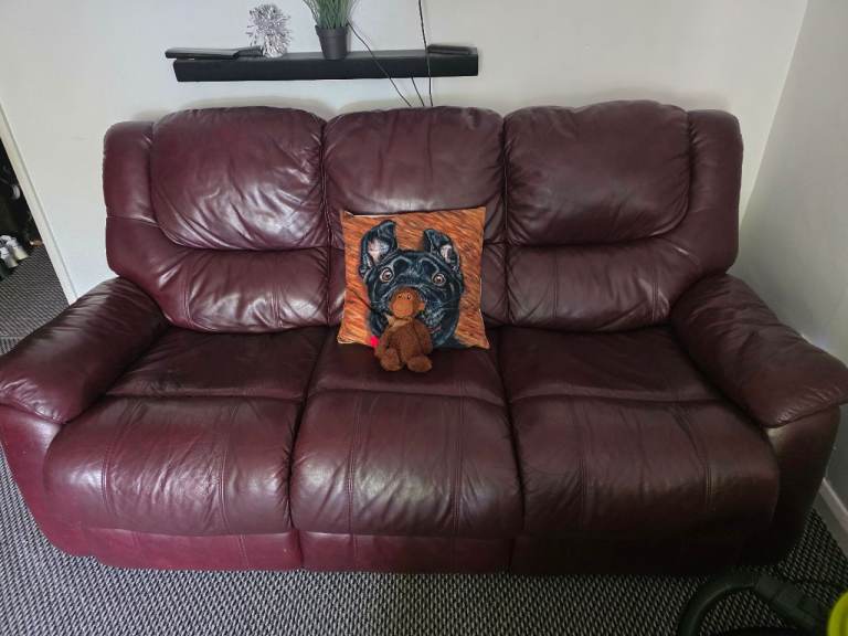 Free sofa and chairs 