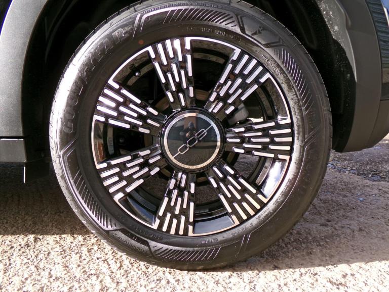 2025 Fiat 600 1.2 Hybrid 48V 136 5dr eDCT-6 HATCHBACK PETROL Automatic