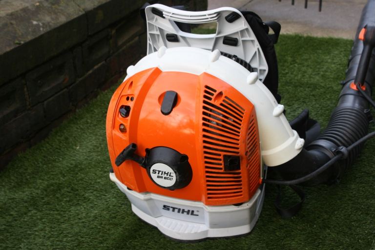 image for Stihl BR600 backpack leaf blower, excellent condition just serviced