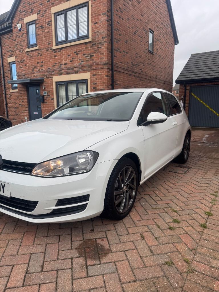 Volkswagen, GOLF, Hatchback, 2014, Manual, 1197 (cc), 3 doors