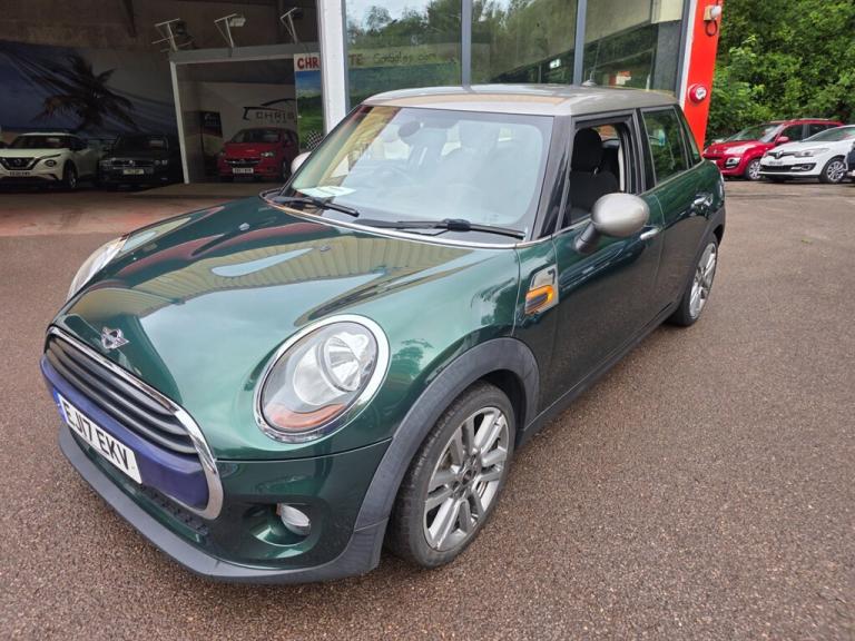 2017 MINI Hatch 1.5 Cooper Seven 5dr HATCHBACK PETROL Manual