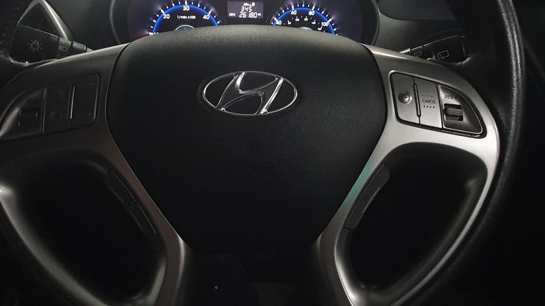 HYUNDAI IX35* 1.7 Crdi * 2wd* DIESEL*26,000 MILES* 1 OWNER* FULL S/HISTORY 