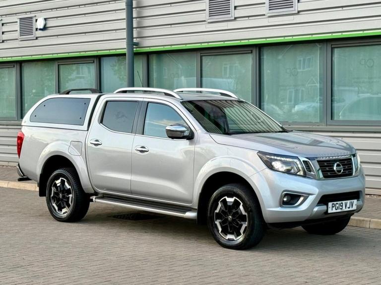 NISSAN NAVARA 2.3 dCi Tekna Auto 4WD Euro 6 4dr 2019