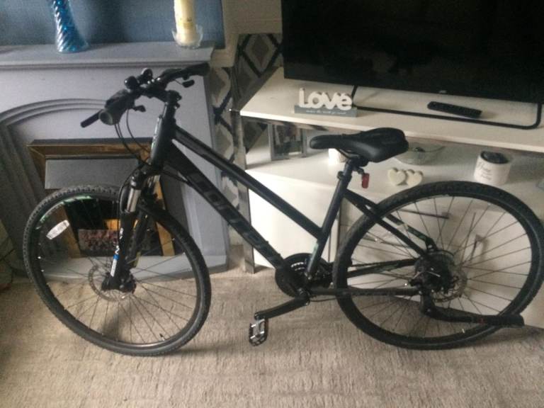 Carrera Crossfire II Hybrid Bike – Black, Good Condition