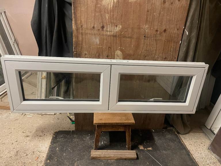 H 46.5 x W 159 cm - UPVC DOUBLE GLAZED WINDOW - CLEAR GLASS - GOOD CONDITION (REF: LJ189)