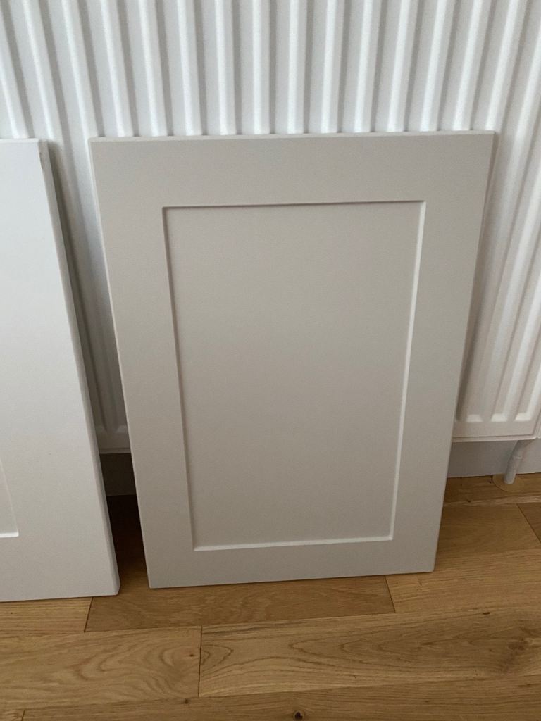 NEW shaker door taupe MDF